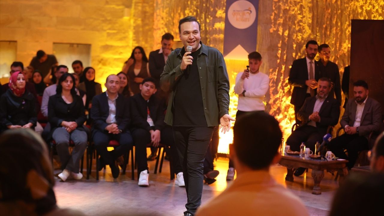 AK Parti Gençlik Kolları Başkanı Yusuf İbiş, Nevşehir'de gençlerle buluştu: 200 bin yeni genç üye