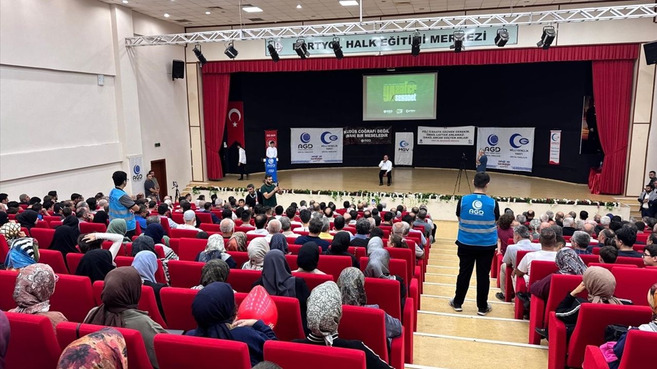 Aksa Tufanı'nın 2. yılında Hatay'da Küresel Sumud Filosu'na yapılan saldırı protesto edildi