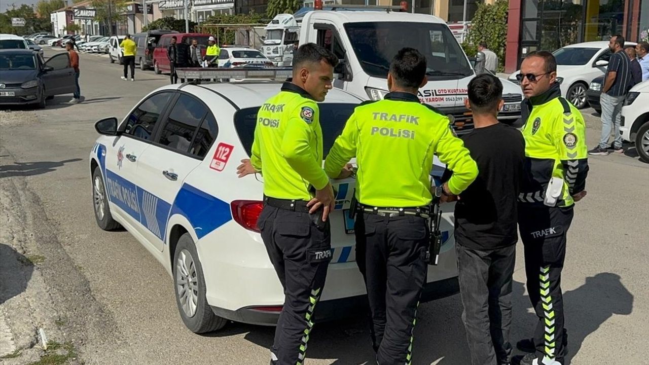 Aksaray'da 'dur' ihtarına uymayan 14 yaşındaki sürücü kovalamaca sonucu yakalandı