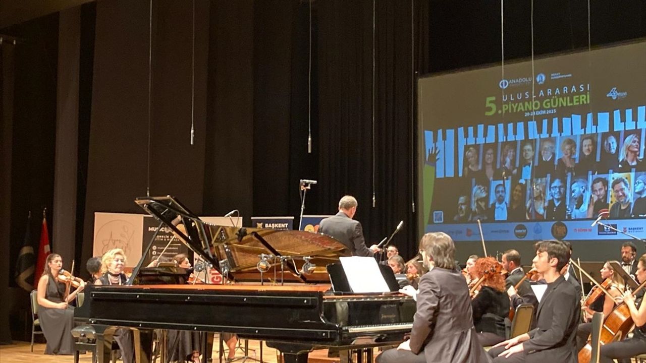 Anadolu Üniversitesi'nde 5'inci Uluslararası Piyano Günleri açılış konseri gerçekleştirildi