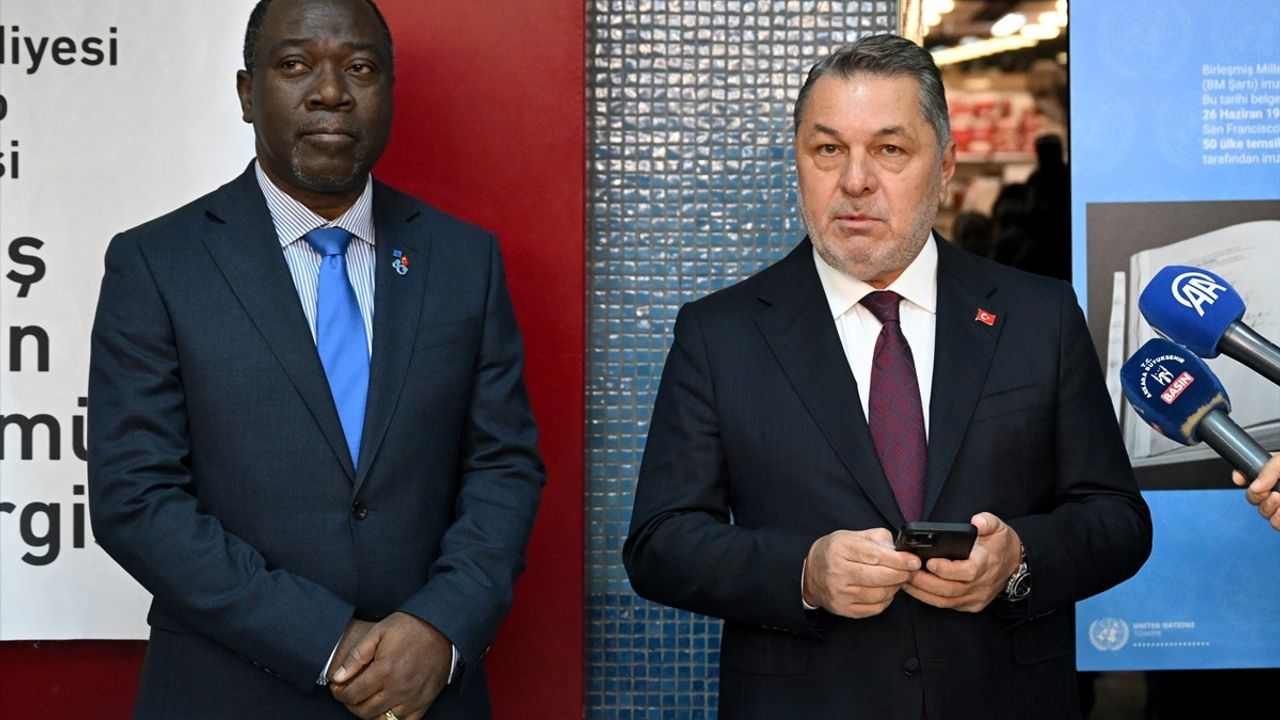 Ankara'da BM'nin 80. Kuruluş Yılı Fotoğraf Sergisi Kızılay Metro Sanat Galerisi'nde Açıldı