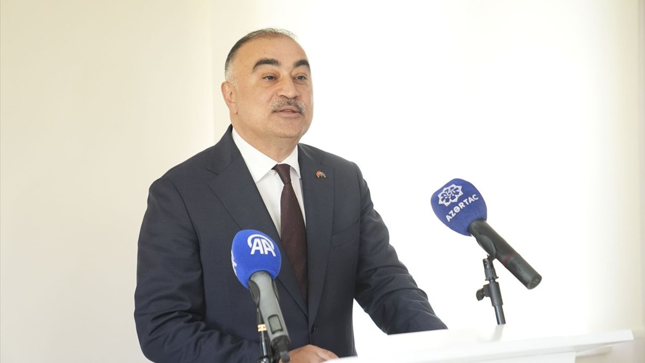 Ankara'da 'Kadim Yurdumuza Götüren Yollar' programıyla Azerbaycan'ın yeniden bağımsızlığının 34. yılı anıldı