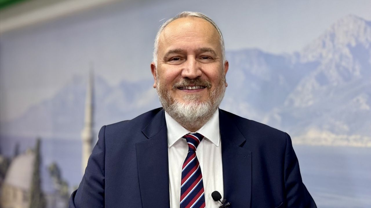 Antalya'da turist hareketliliği kasımda da sürecek; kış sezonu çeşitlendirme ile canlandırılacak