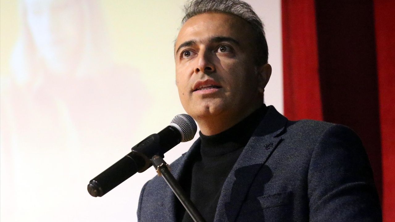 Ardahan’da "Buğday Tanesi" gösterimi: Serkan Bayram’ın yaşam mücadelesi üniversite etkinliğinde anlatıldı