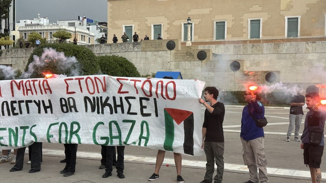 Atina'da Students for Gaza öğrencilerinden Küresel Sumud Filosu'na dayanışma mesajı