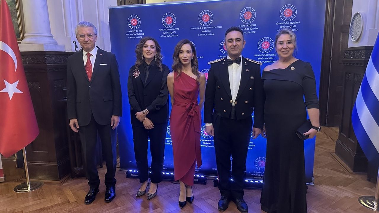 Atina'da Türkiye Cumhuriyeti'nin 102. kuruluş yılı resepsiyonu: Büyükelçi Çağatay Erciyes'ten diyalog ve işbirliği vurgusu