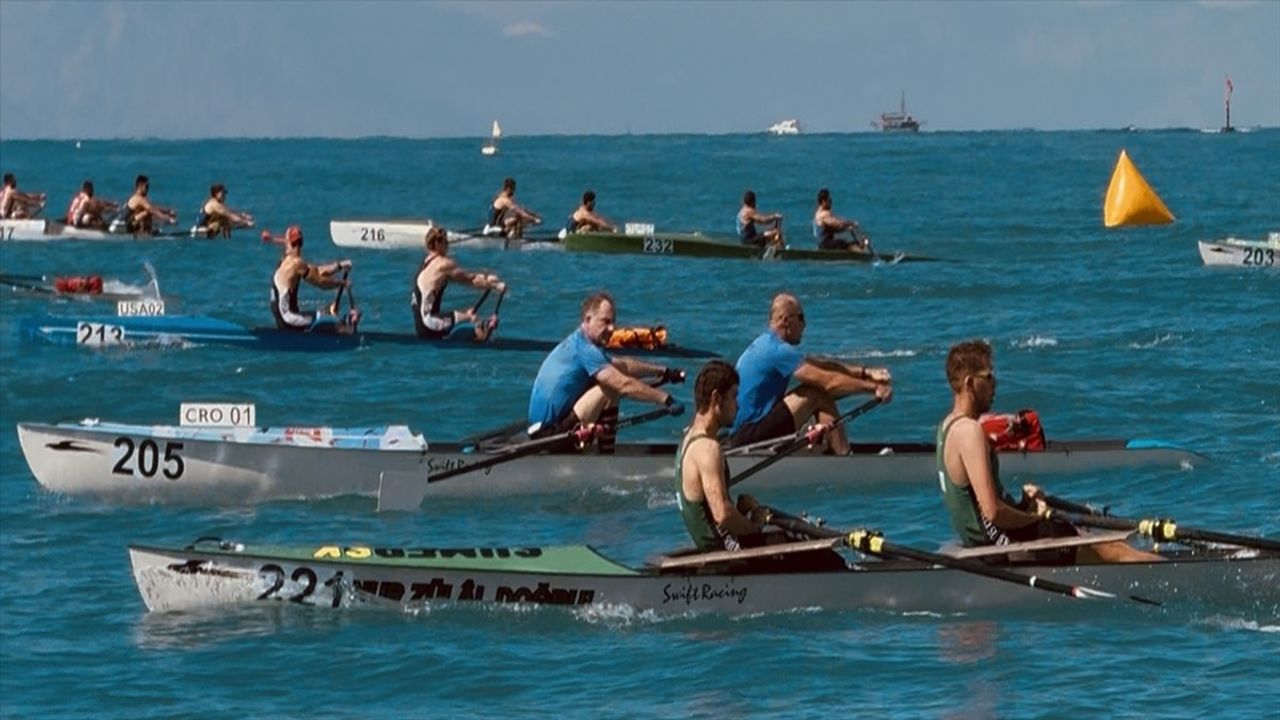 Avrupa Deniz Küreği ve Sahil Sürat Şampiyonası Antalya'da başladı