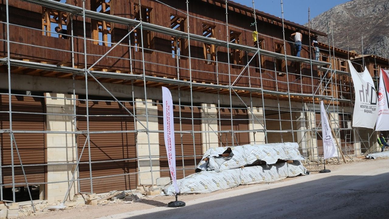 Bakan Kurum: 453 bin konuttan yüzde 70'i tamamlandı; Hatay'da restorasyon ve teslimatlar sürüyor