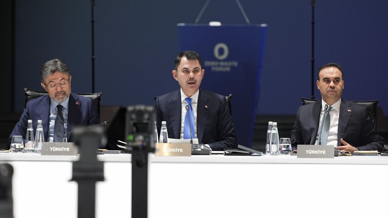 Bakan Kurum: Uluslararası Sıfır Atık Forumu'nda Türkiye'nin Hedefleri ve İklim Diplomasisi