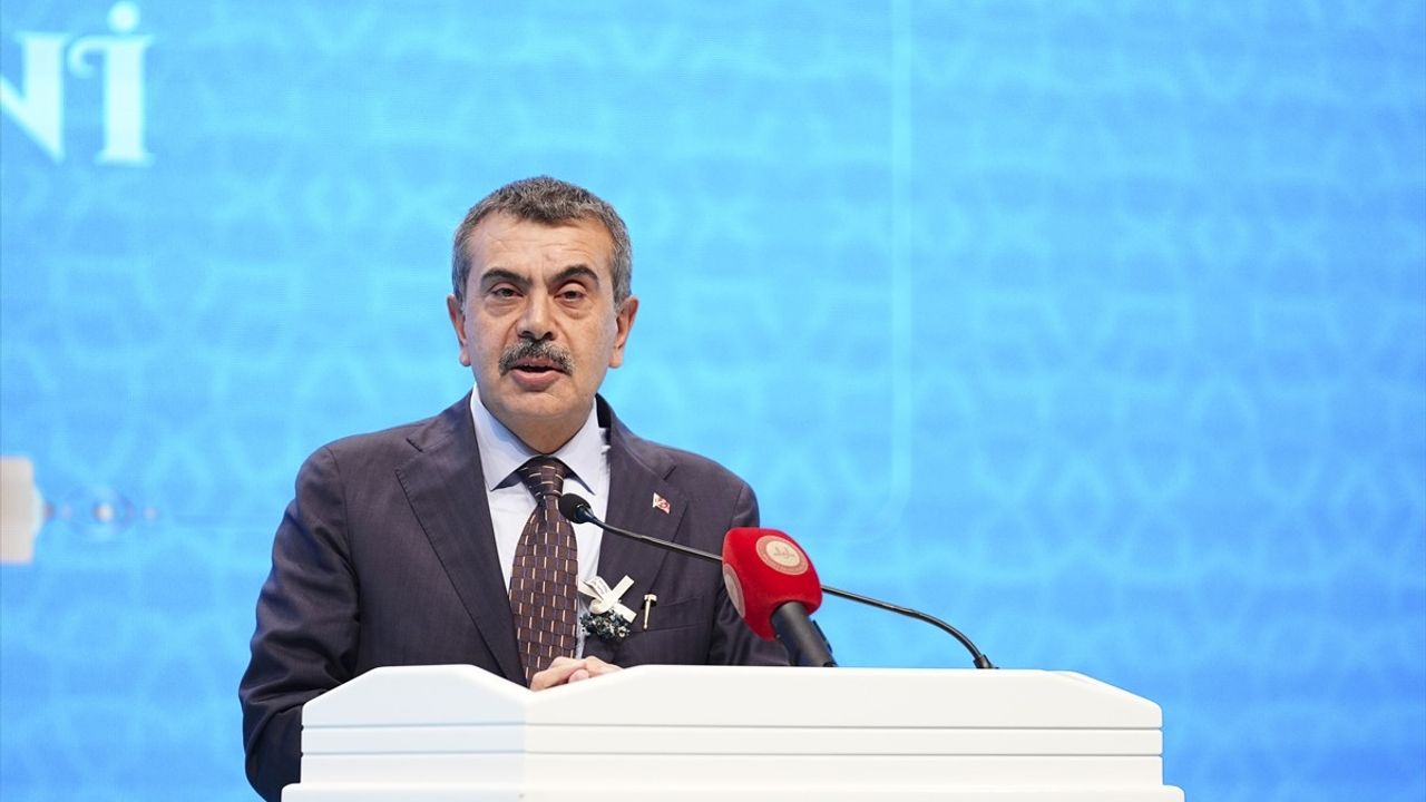 Bakan Tekin: İmam Hatip Okullarının 74. Yıl Sergisi ve Ödül Töreninde Vurgular