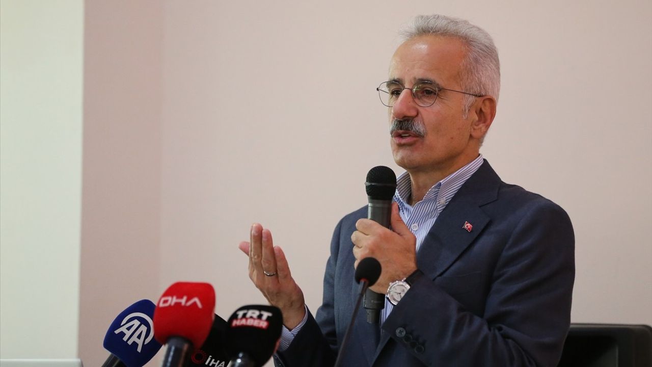 Bakan Uraloğlu: Antalya'ya 241 milyar liralık yatırım, 11 devam eden projede 196 milyar lira