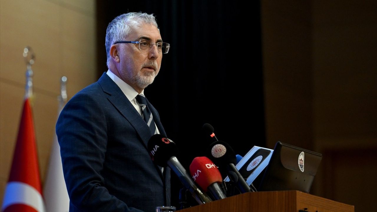 Bakan Vedat Işıkhan: İş Sağlığı ve Güvenliğinde 'Kırmızı Çizgimiz' İnsana Yakışır İstihdam ve Sıfır Kaza Hedefi