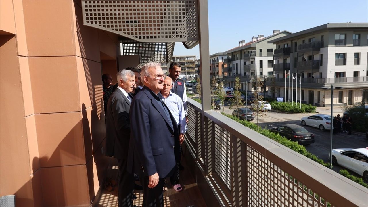Bakan Yardımcısı Münir Karaloğlu Kahramanmaraş'ta İl Afet Koordinasyon Toplantısına Katıldı ve İncelemelerde Bulundu