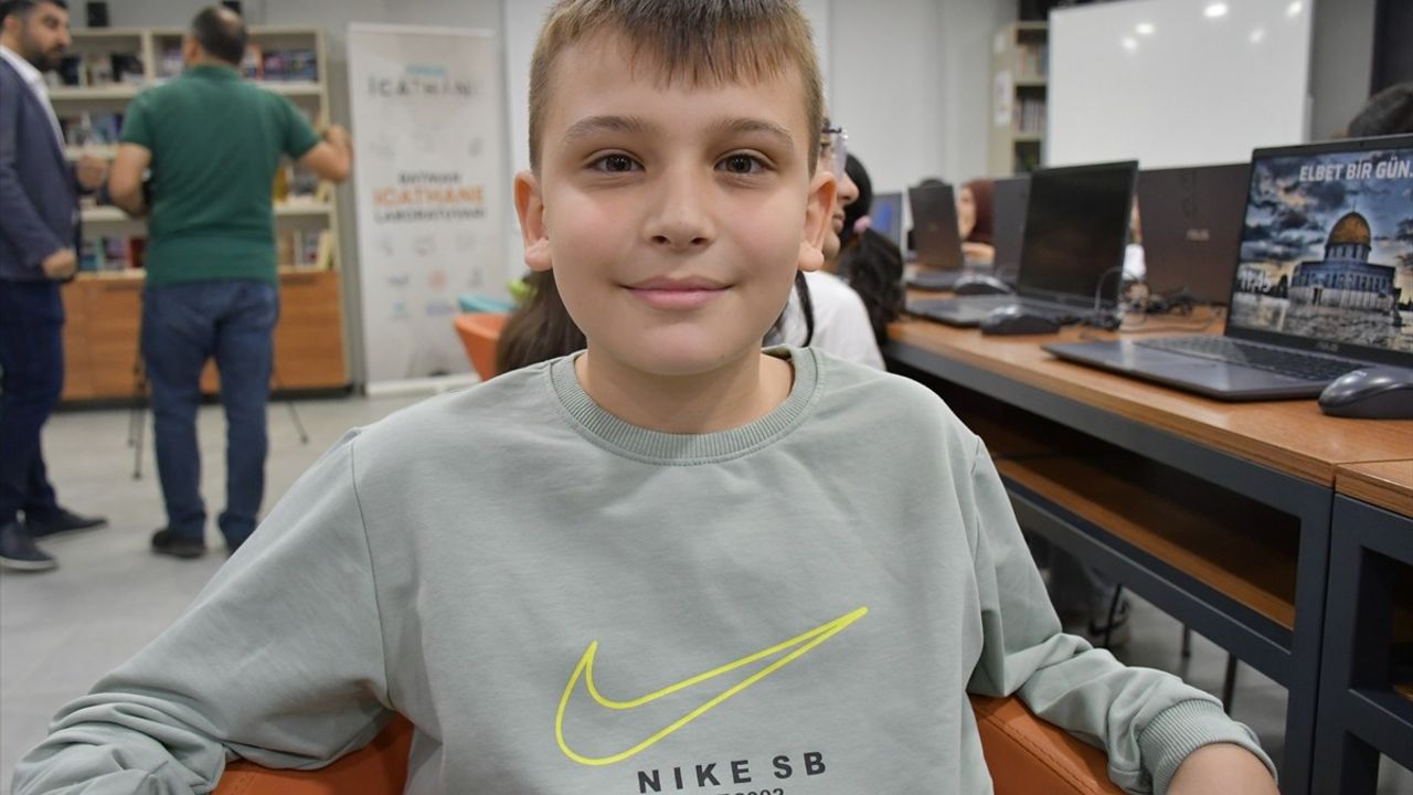 Batman TÜGVA İcathane'de 2025-2026 Eğitim Dönemi Başladı: Yazılım, Robotik ve Yapay Zeka Kursları