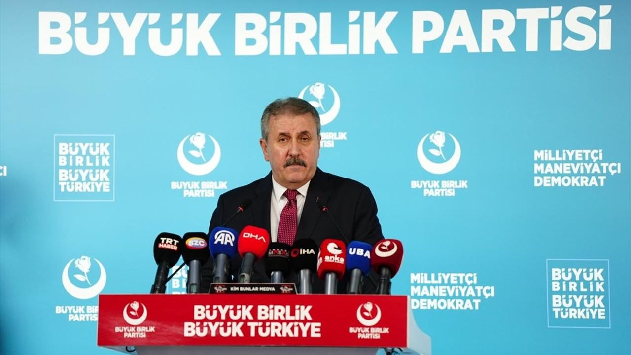 BBP Genel Başkanı Destici: Özgürlük Filosu'ndaki milletvekillerinin Türkiye'ye getirilmesini bekliyoruz