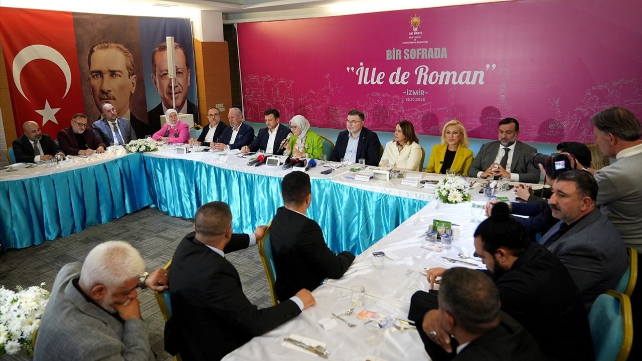 Belgin Uygur İzmir'de: 23 Yılda Demokrasi ve Kalkınma Hamleleri ile Romanlara Yönelik Destekler