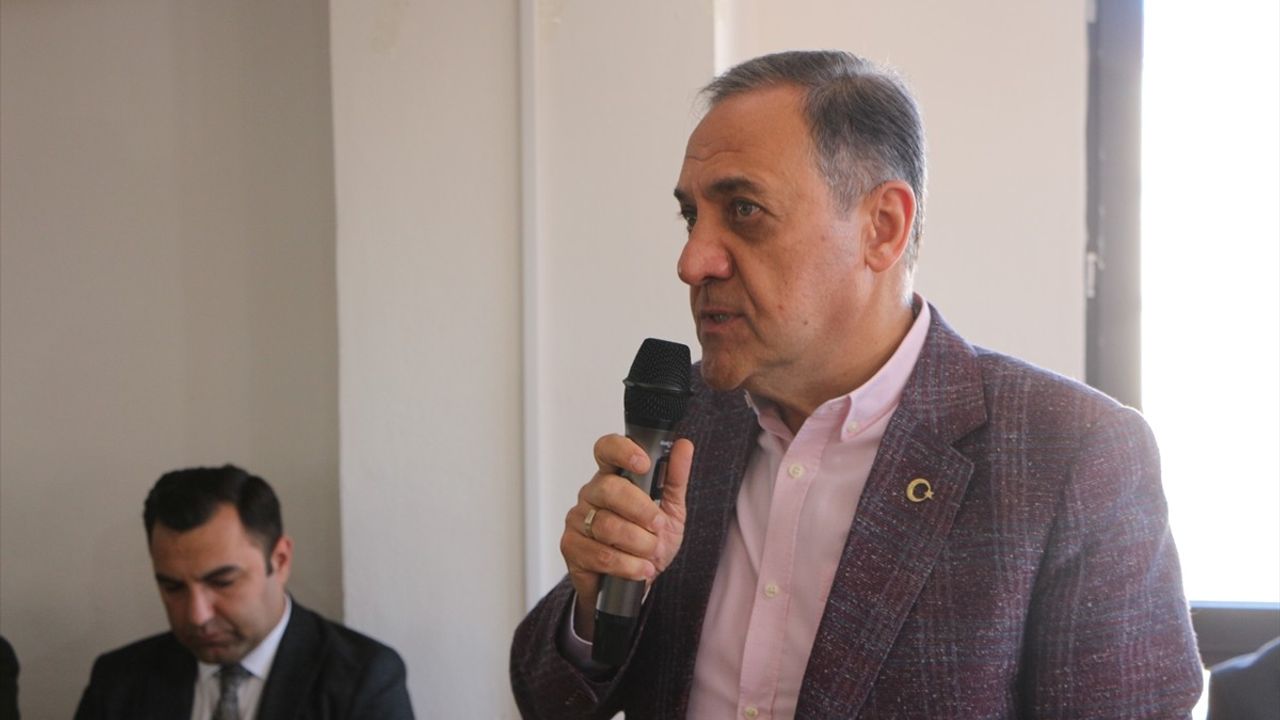 Bingöl'de 13 Yıllık Husumet Sona Erdi: Karlıova ve Varto Aileleri Barıştırıldı