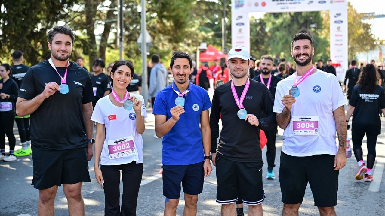 Bosphorun Quarter Marathon Ortaköy-Bebek parkurunda gerçekleştirildi