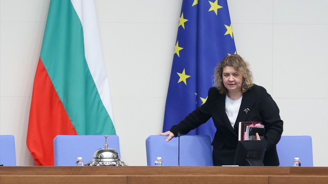 Bulgaristan Parlamentosu'nun yeni Başkanı Raya Nazaryan seçildi