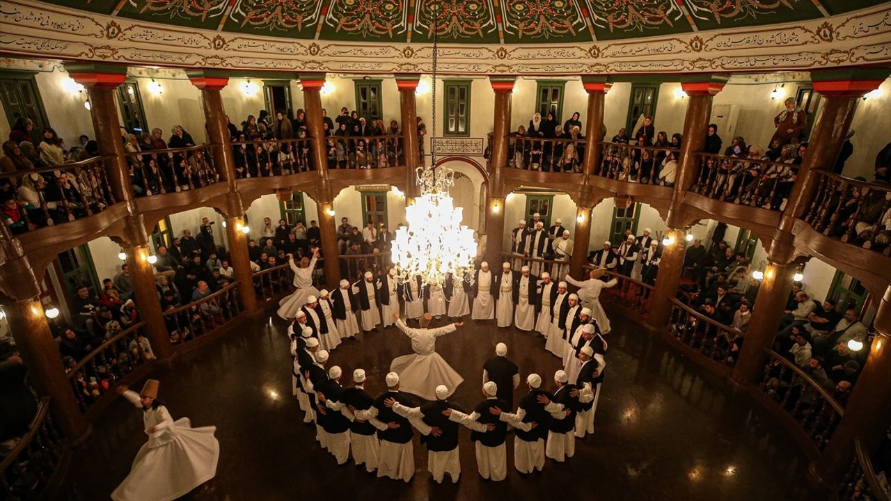 Bursa Mevlevihanesi'nde 'Devran-ü Kıyam ve Sema' geleneği icra edildi