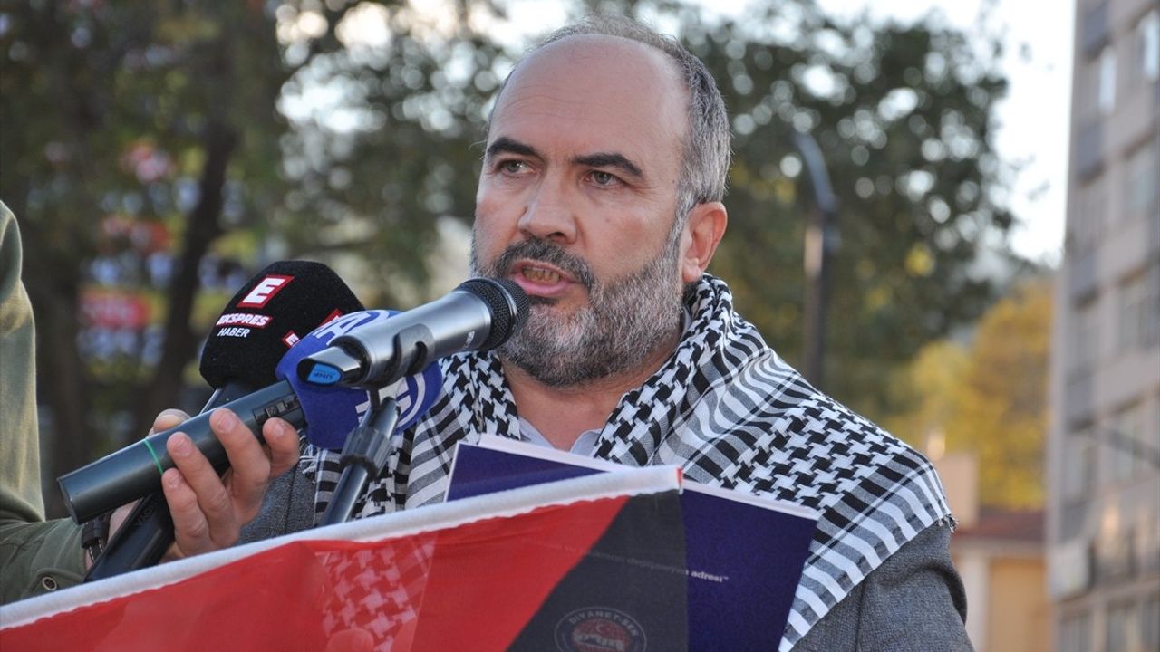 Bursa ve Kütahya’da Küresel Sumud Filosu’na Destek Yürüyüşleri