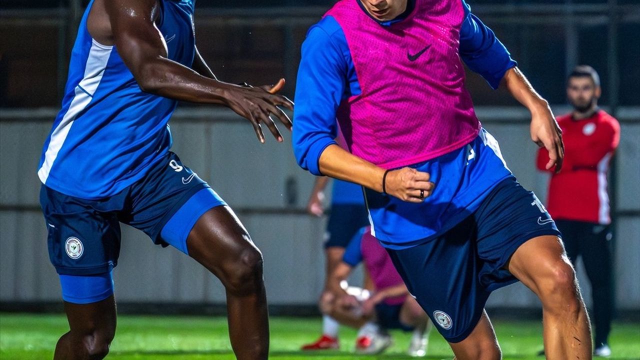 Çaykur Rizespor, 22 Ekim'de RAMS Başakşehir mücadelesine hazırlanıyor