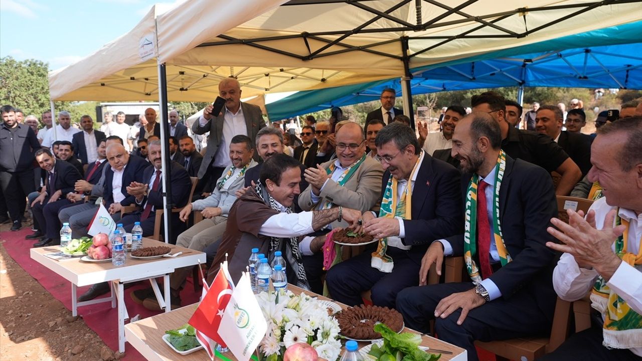 Cevdet Yılmaz: İki devletli çözümü savunuyoruz — Girne'de Çiğköfte Kültür Festivali'nde konuştu