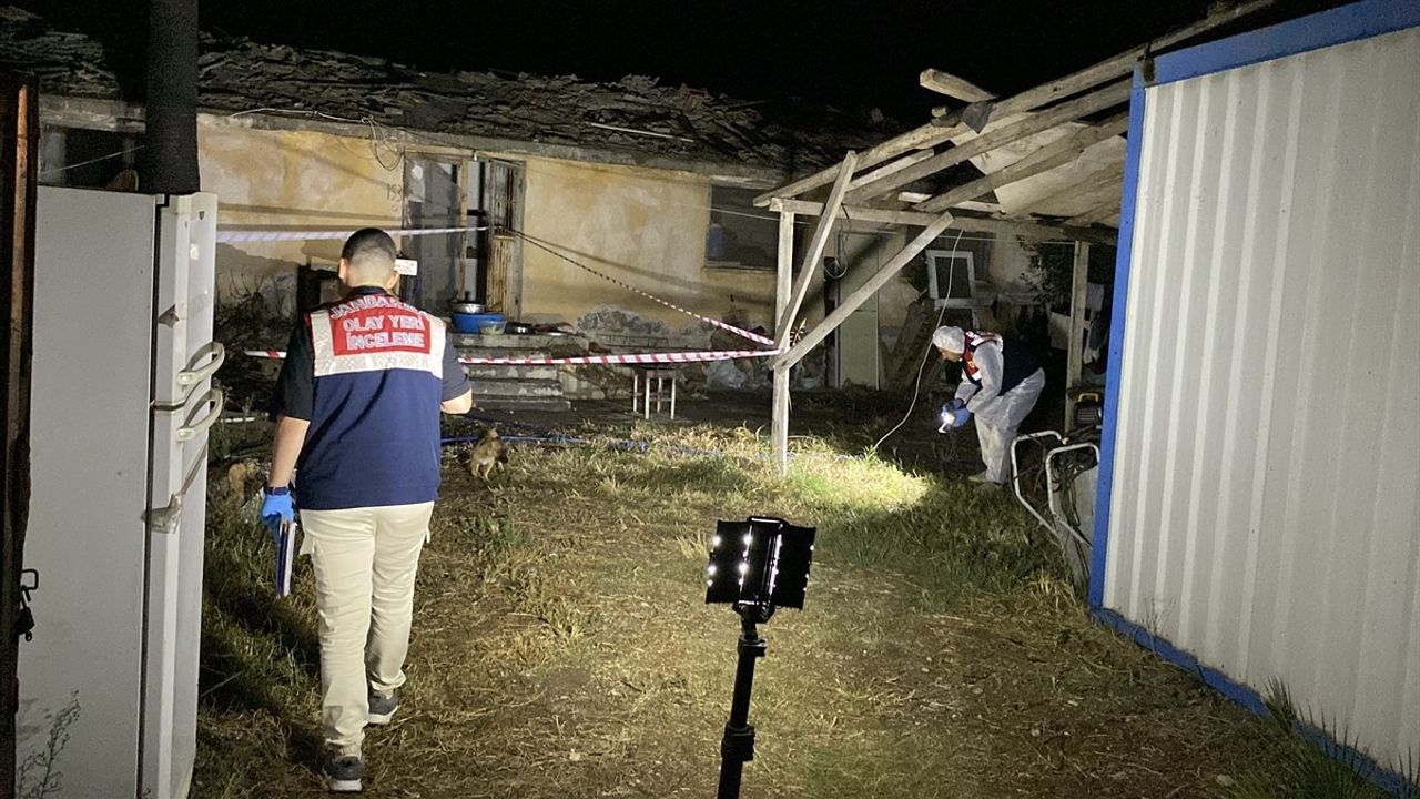 Ceyhan'da iş yerinde silahlı saldırı: İş arkadaşı öldü, annesi yaralandı — zanlı yakalandı