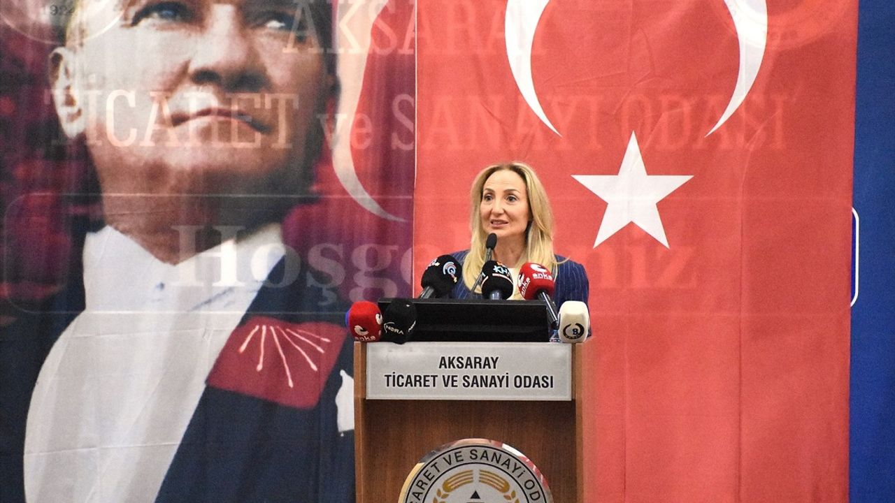 CHP Genel Başkan Yardımcısı Aylin Nazlıaka, Aksaray Merkez İlçe 14. Olağan Kongresi'ne katıldı