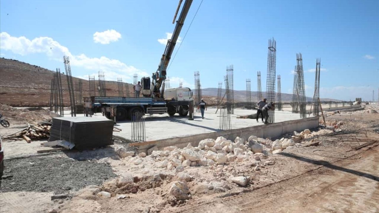 Cilvegözü Sınır Kapısı'na 500 Tırlık Park ve Lojistik Köy İnşaatı Devam Ediyor