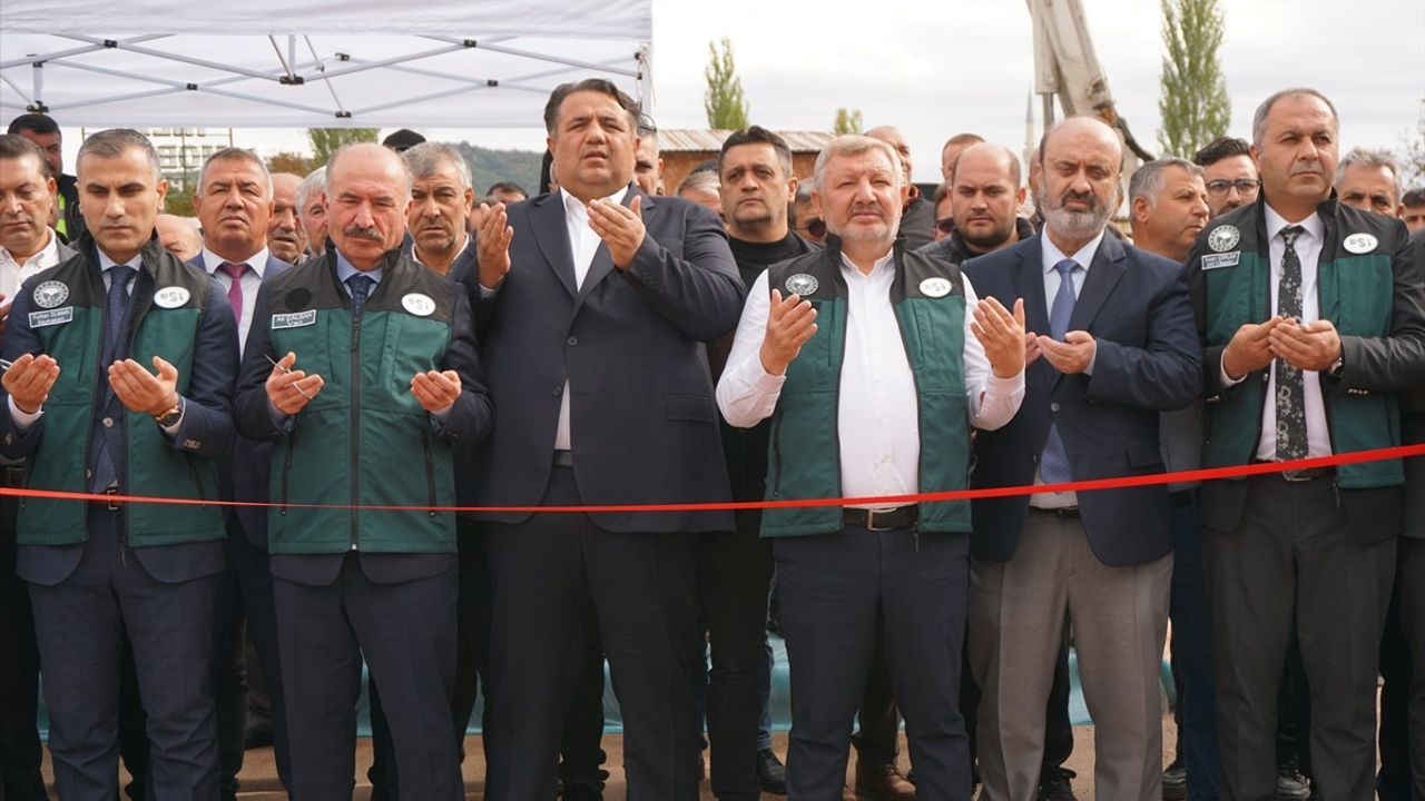 Çorum Osmancık'ta Kızılırmak’a Şişme Kauçuk Savak Projesinin Temeli Atıldı
