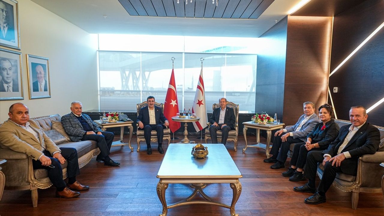 Cumhurbaşkanı Yardımcısı Cevdet Yılmaz, KKTC Cumhurbaşkanı Ersin Tatar ile görüştü