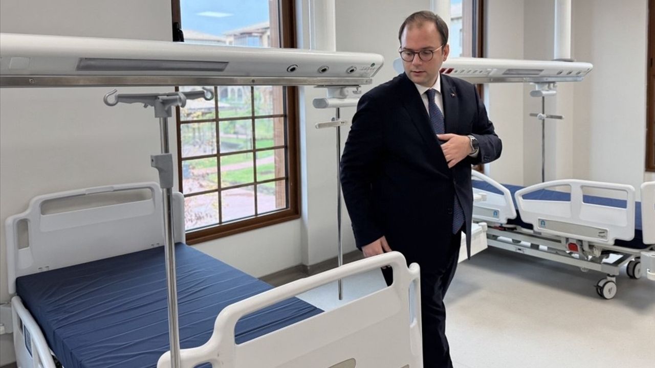 Darülaceze Sosyal Yaşam Şehri'nde Dünya Yaşlılar Günü etkinliği: İl Sağlık Müdürü Güner mesajları