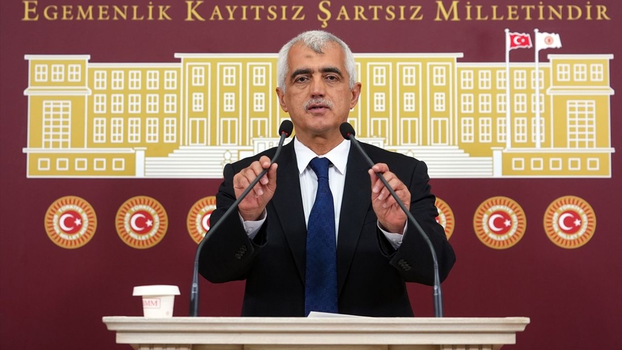 DEM Parti Milletvekilleri Meclis'te Basın Toplantısı Düzenledi: Gergerlioğlu AİHM Başvurusunu Eleştirdi, Ayan Şanlıurfa Taleplerini Sıraladı