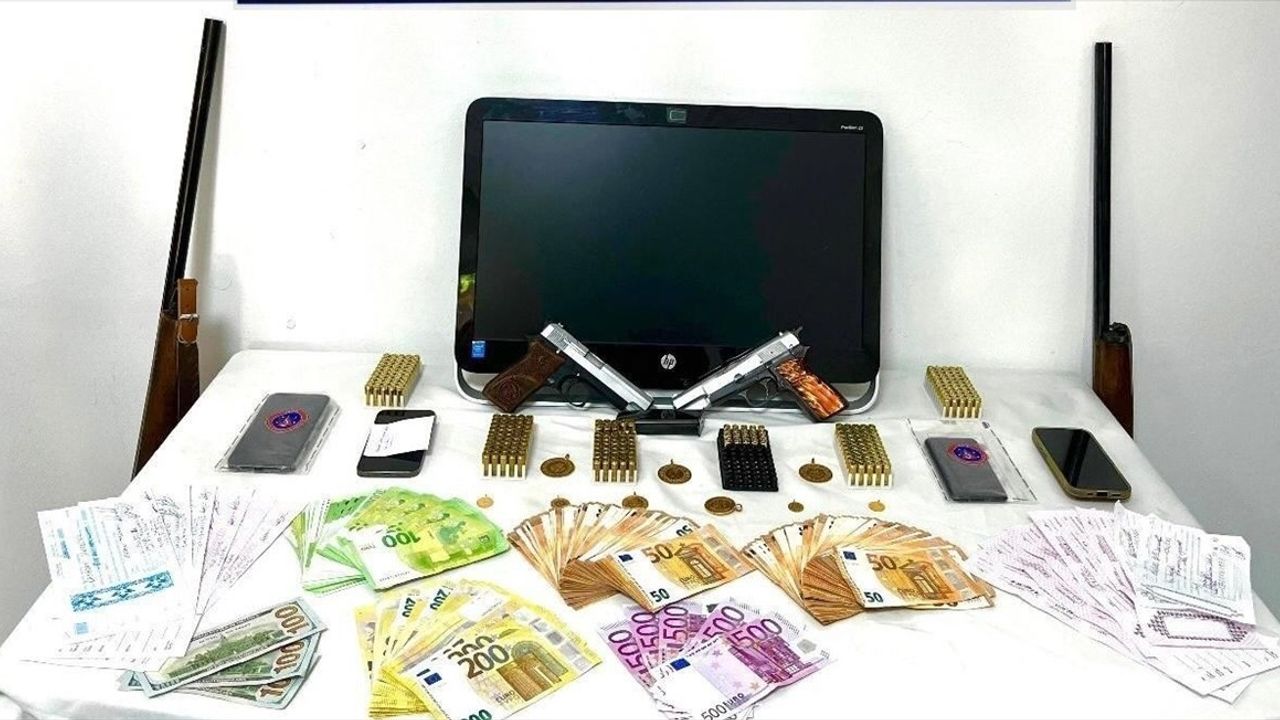 Denizli'de tefecilik operasyonu: 3 şüpheli tutuklandı, 15 milyon liralık 12 senet ele geçirildi