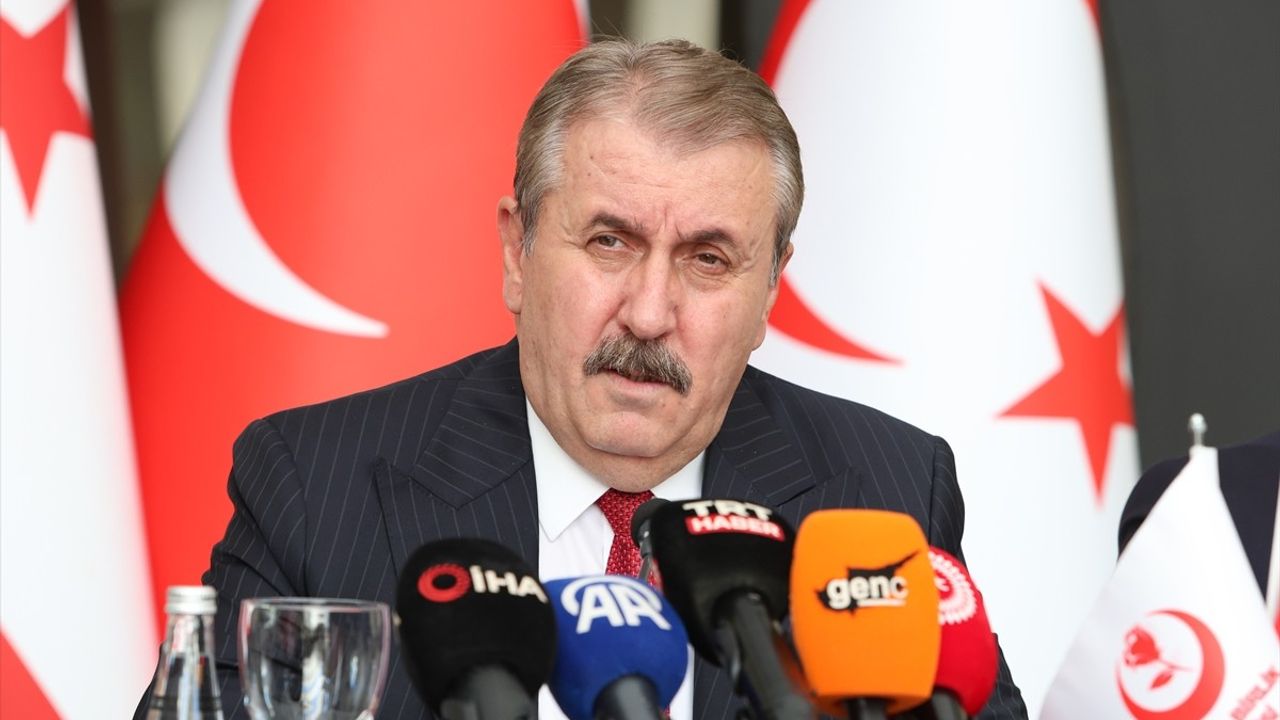 Destici: İsrail'in asıl amacı Gazze'yi ilhak etmek; KKTC ile dayanışma vurgusu