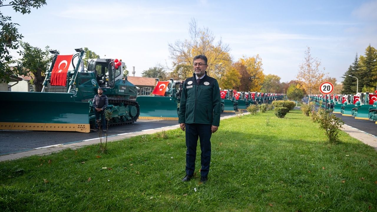 DSİ Makine Parkına 50 Dozer Daha Katıldı: Dozer Sayısı 245’e, 0–10 Yaş Oranı %53’e Yükseldi