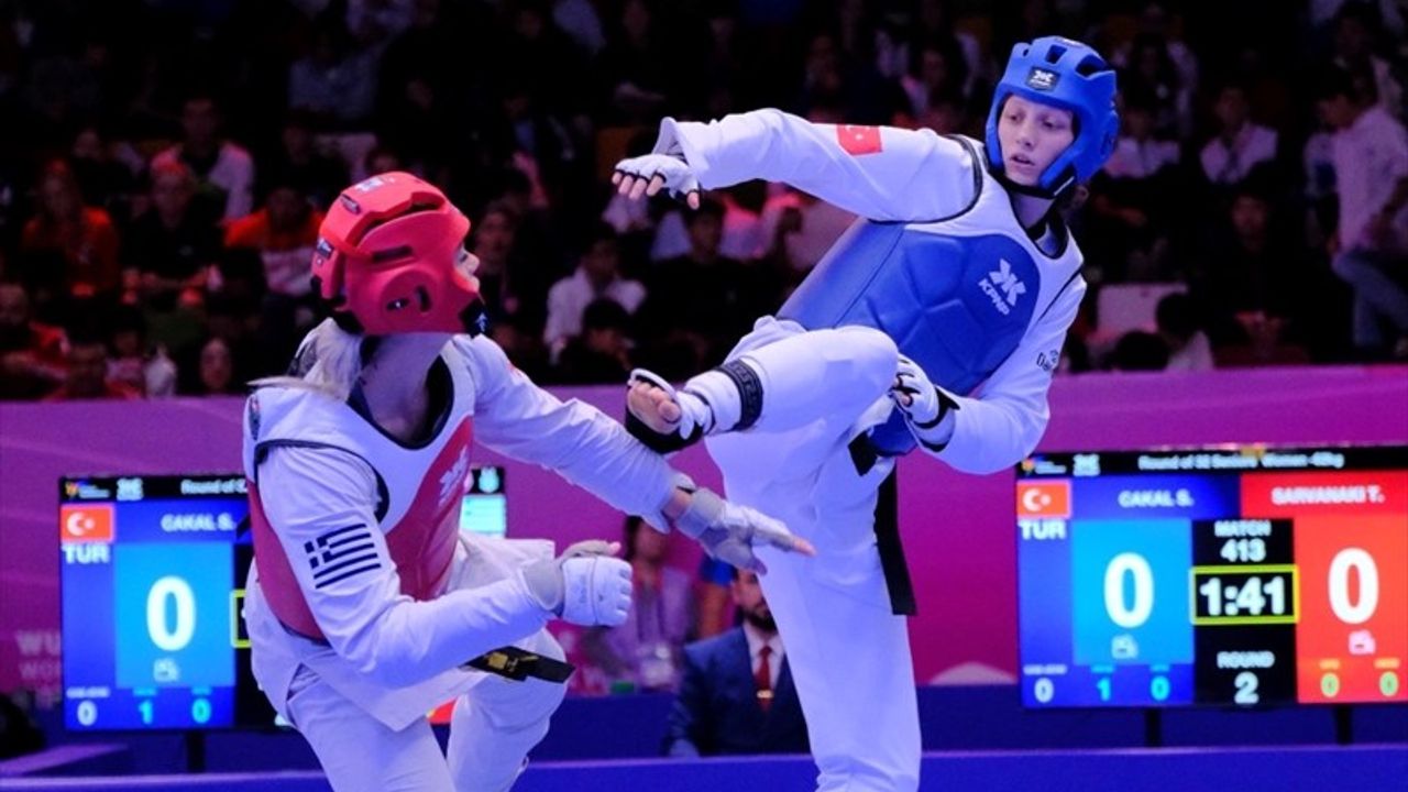 Dünya Tekvando Şampiyonası: Yusuf Badem çeyrek finalde elendi, Şevval Çakal üçüncü turda veda etti