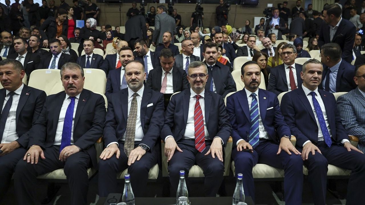 Duran: 'Ortak Türk Alfabesi'yle ilk eserler Türkiye'de basılacak; TRT Avaz Türk dünyasının ortak sesi olmaya devam ediyor