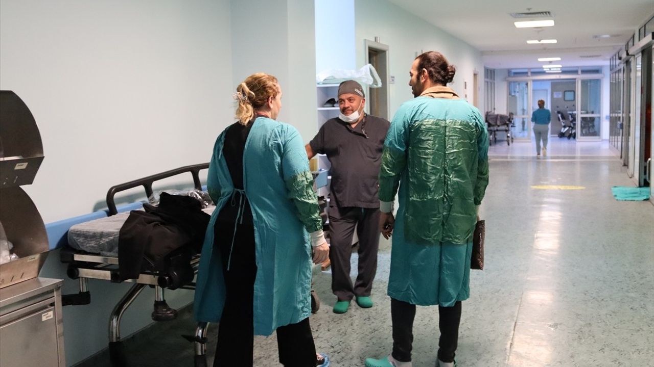 Düzce'de Beyin Ölümü Gerçekleşen Hastanın Bağışlanan Organları 3 Kişiye Nakledilecek