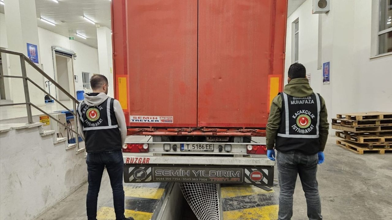 Edirne'de Hamzabeyli Gümrük Sahası'nda 105,2 kilogram esrar ele geçirildi