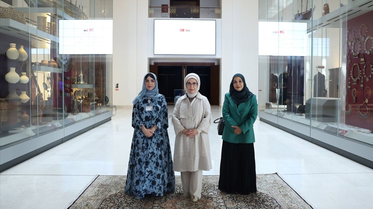 Emine Erdoğan, Maskat'taki Umman Ulusal Müzesi'ni Ziyaret Etti