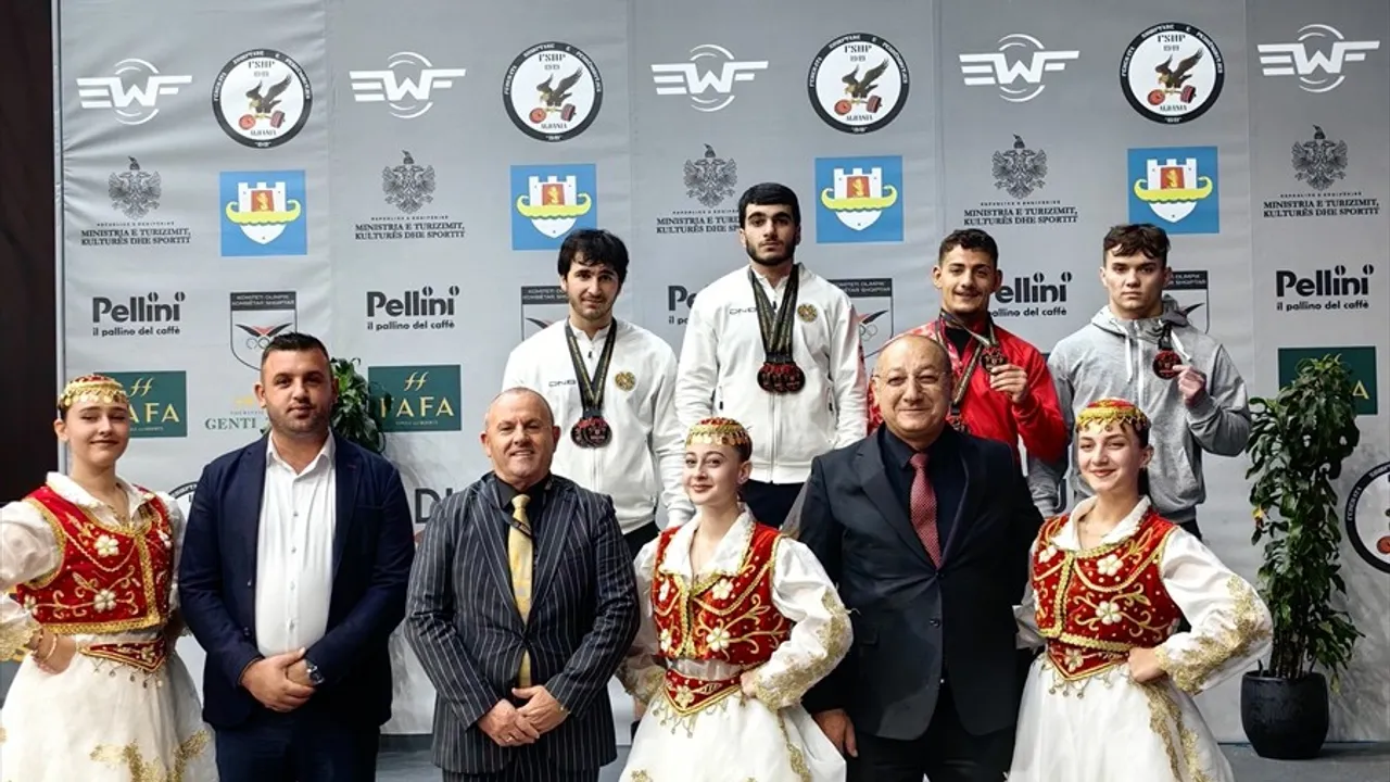 Engin Kara, Gençler ve 23 Yaş Altı Avrupa Şampiyonası'nda 2 Bronz Madalya Kazandı