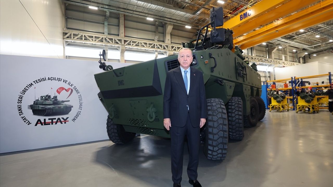 Erdoğan: Altay Tanklarının İlkini Kahraman Orduya Teslim Etmenin Gururunu Yaşıyoruz