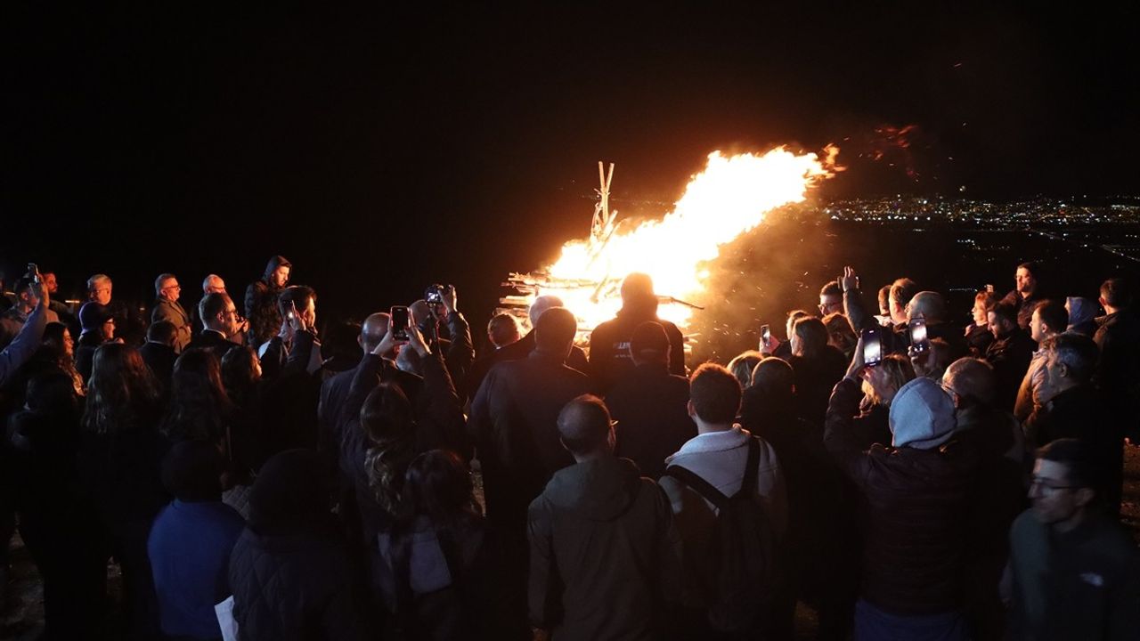 Ergan Dağı'nda 'Birlik ve Kardeşlik Ateşi' Yakıldı — Erzincan Sempozyumu'na 23 Ülkeden Katılım