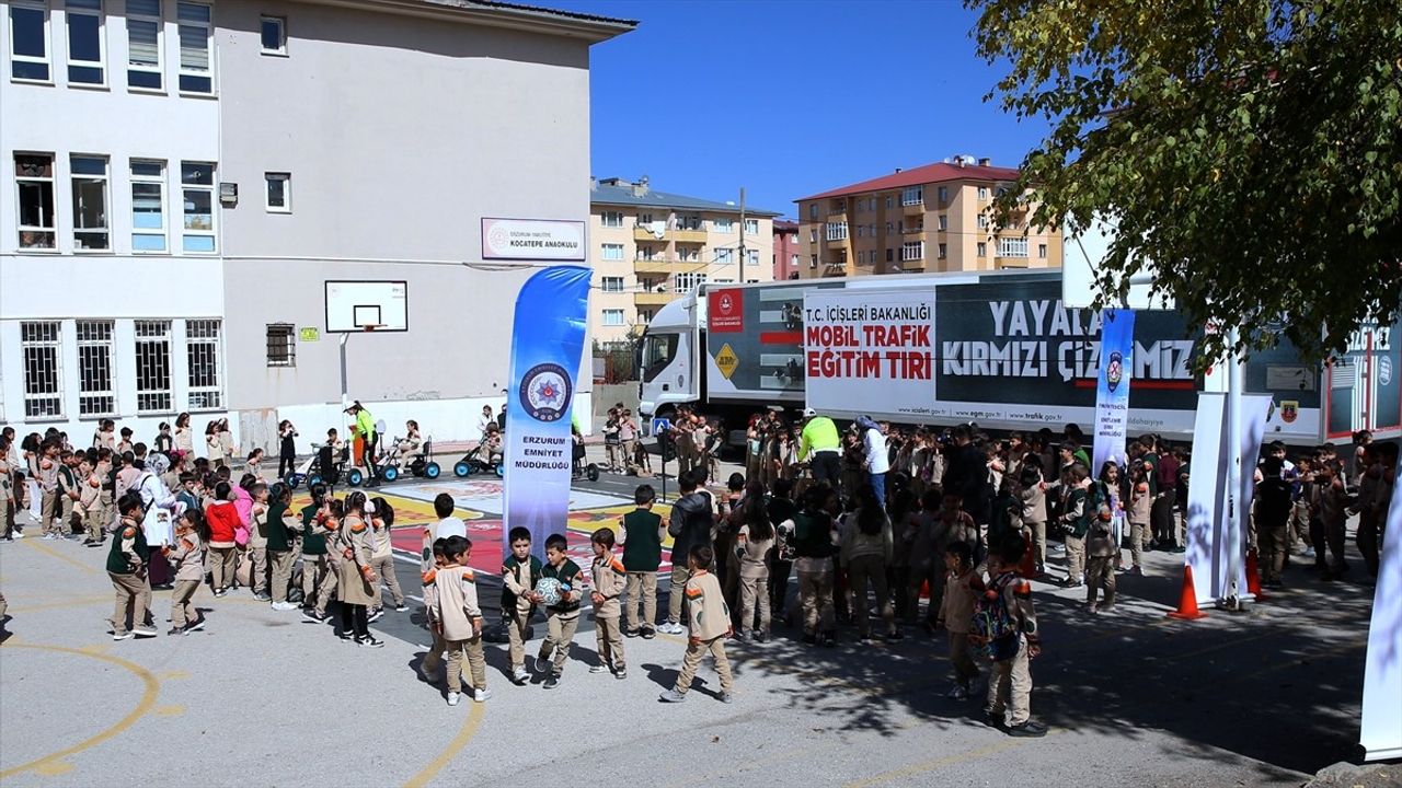 Erzurum'da 'Bir Kural Bir Ömür' projesiyle çocuklara deneyimsel trafik eğitimi