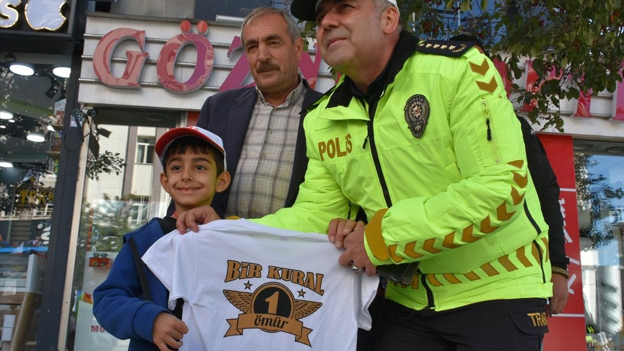 Erzurum'da "Önce Yaya" Kuralı Hava ve Kara Denetimleriyle Vurgulandı