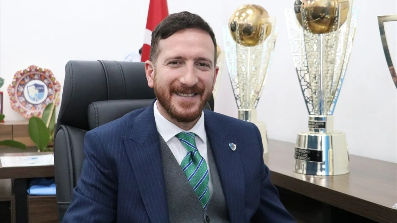 Erzurumspor FK, Ümraniyespor'u 2-0 yenerek beraberlik serisini sonlandırdı