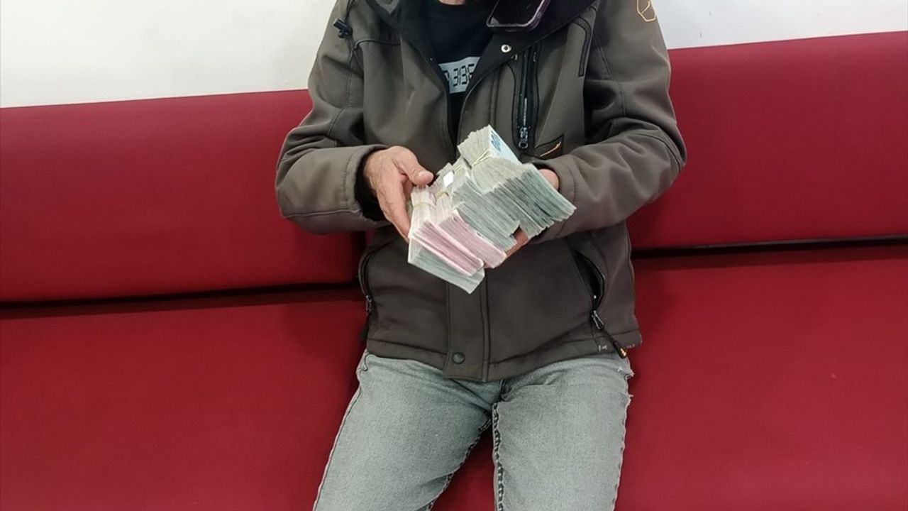 Eskişehir'de polis telefon dolandırıcılığı girişimini önledi