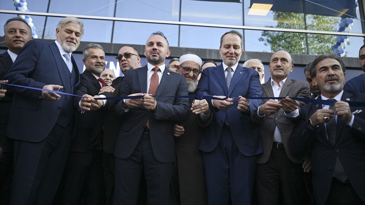 Fatih Erbakan: Milli Gençlik Derneği Genel Merkezi açıldı, kadro ve insan yetiştirme vurgusu